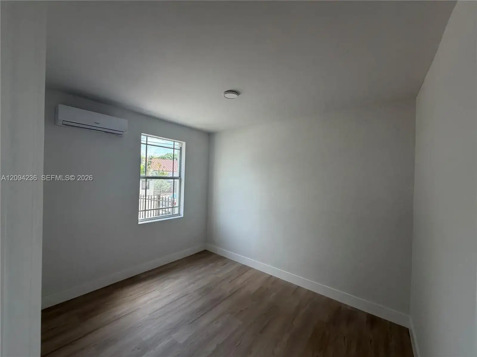 2425 SW 6th St, Miami FL 33135 photo 4