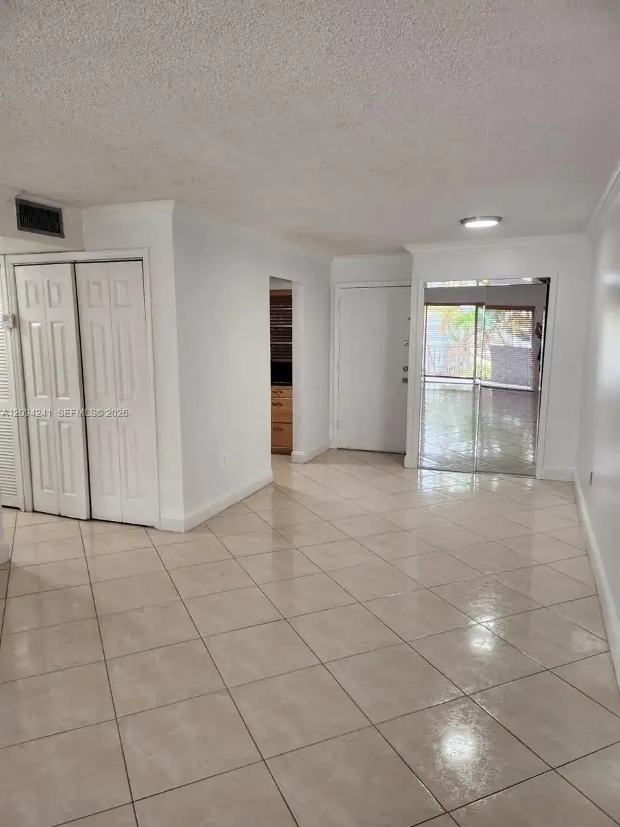 1725 W 60th St # F202, Hialeah FL 33012 photo 3