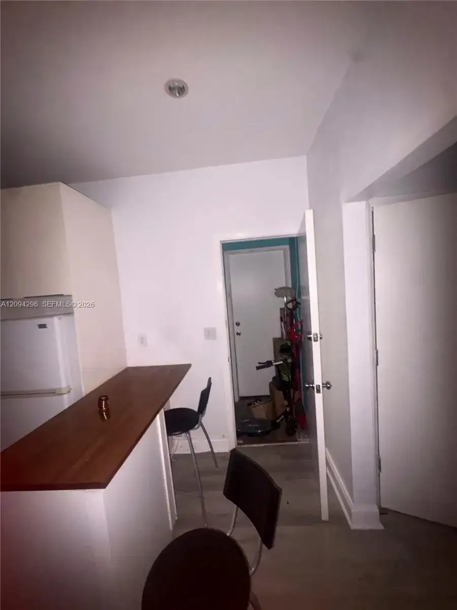 637 12th St # 6, Miami Beach FL 33139 photo 3