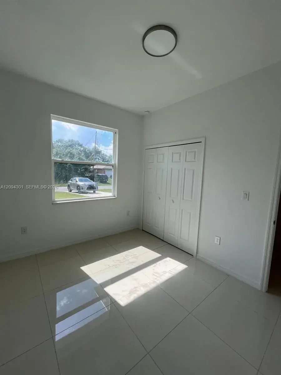 4700 29th St SW # 4700, Lehigh Acres FL 33973