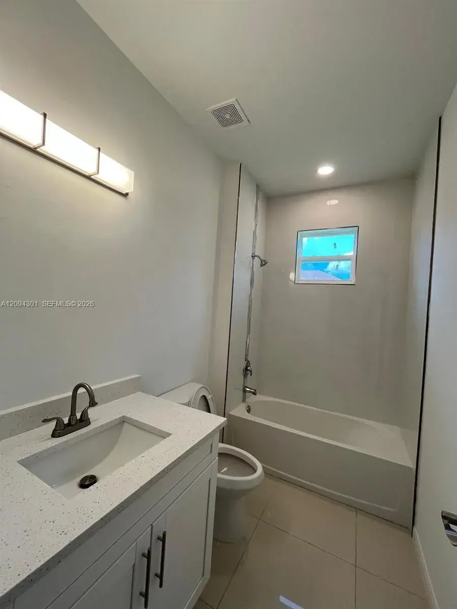 4700 29th St SW # 4700, Lehigh Acres FL 33973