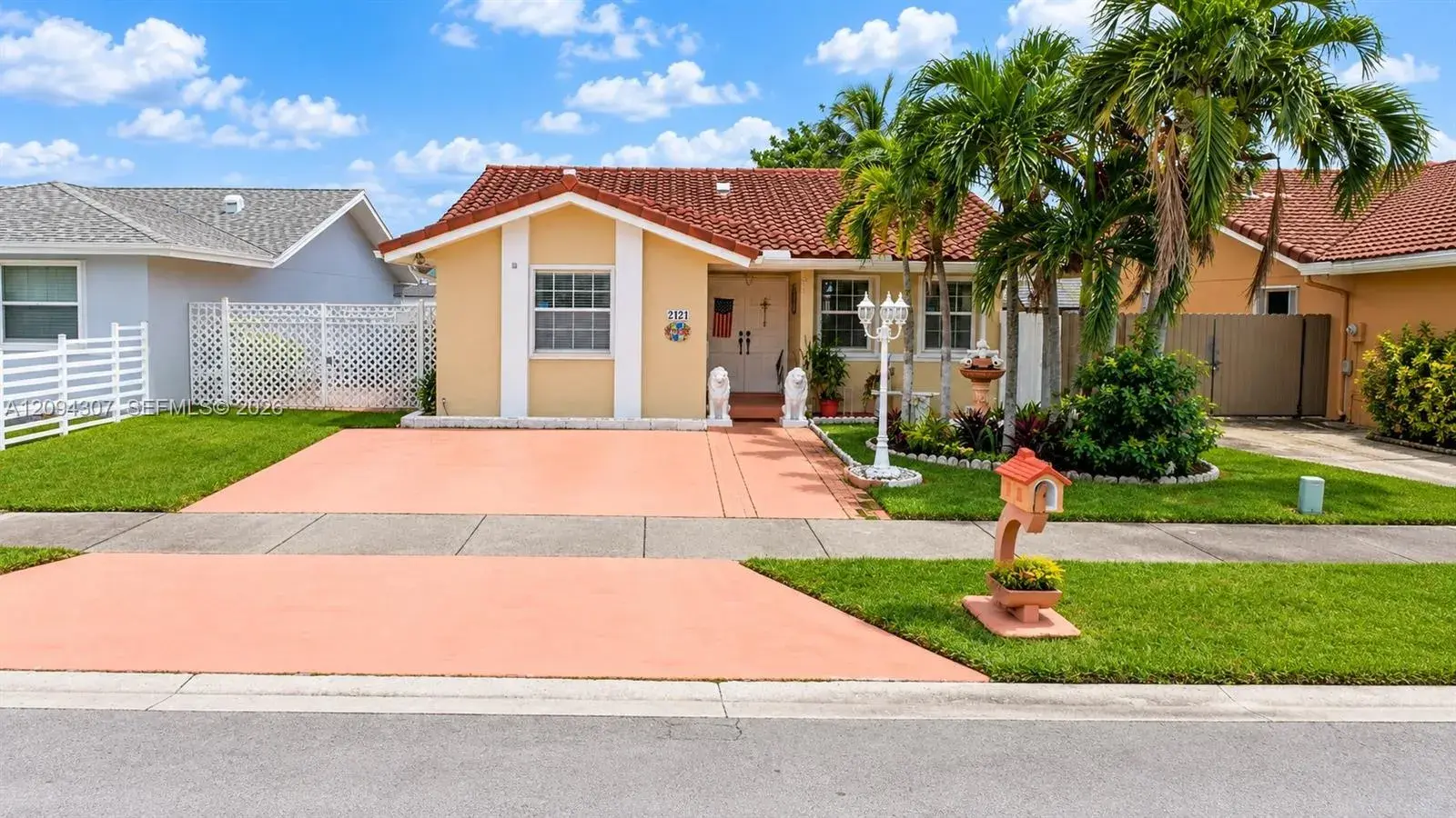 2421 SW 142nd Pl, Miami FL 33175