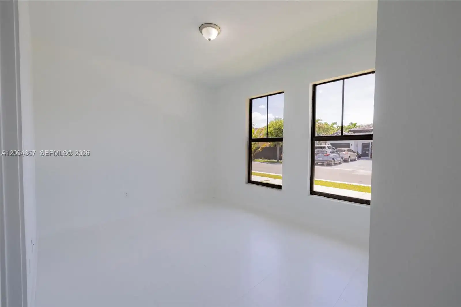 2045 SW 155th Ave, Miami FL 33185 photo 3