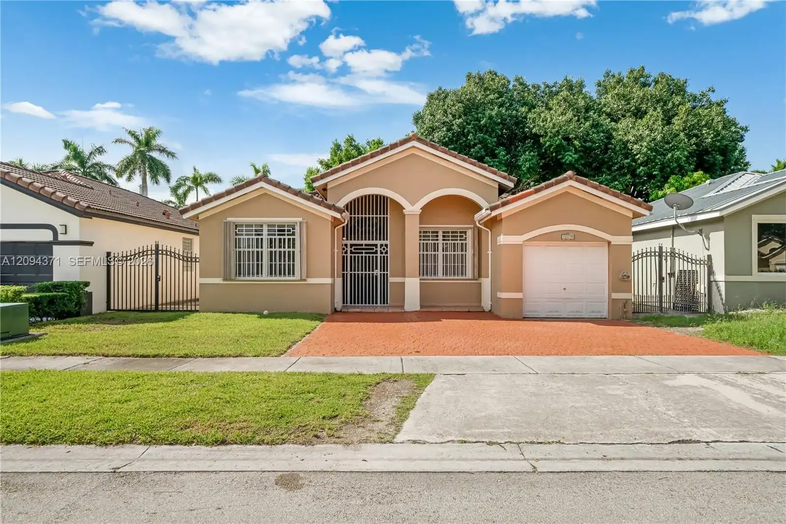 15470 SW 41st Ter, Miami FL 33185