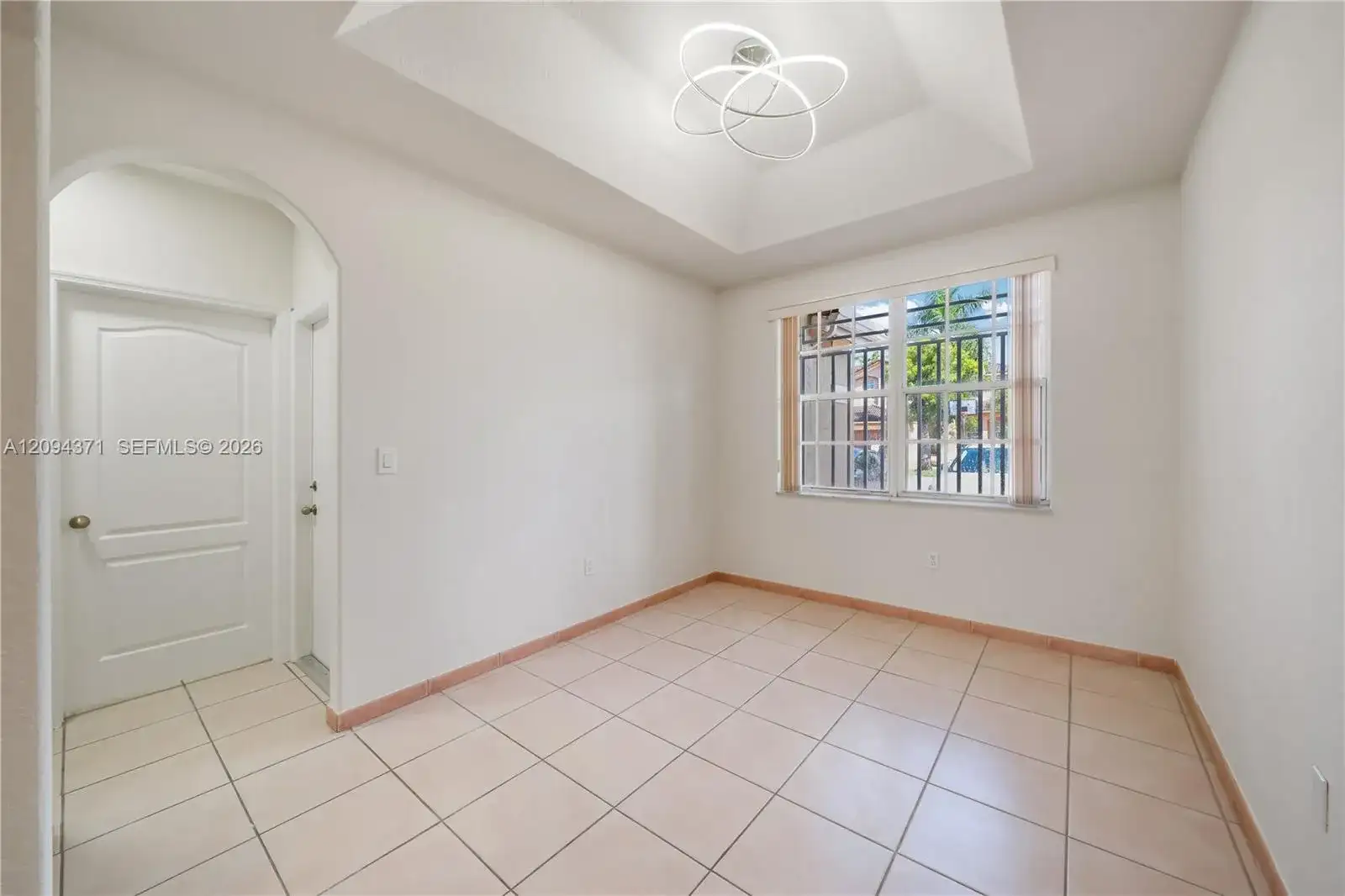 15470 SW 41st Ter, Miami FL 33185 photo 5