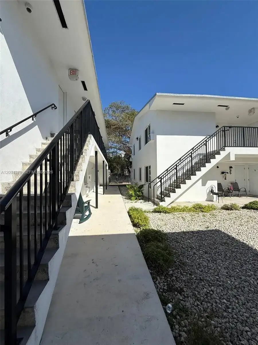 749 NW 60th St # 3, Miami FL 33127 photo 3