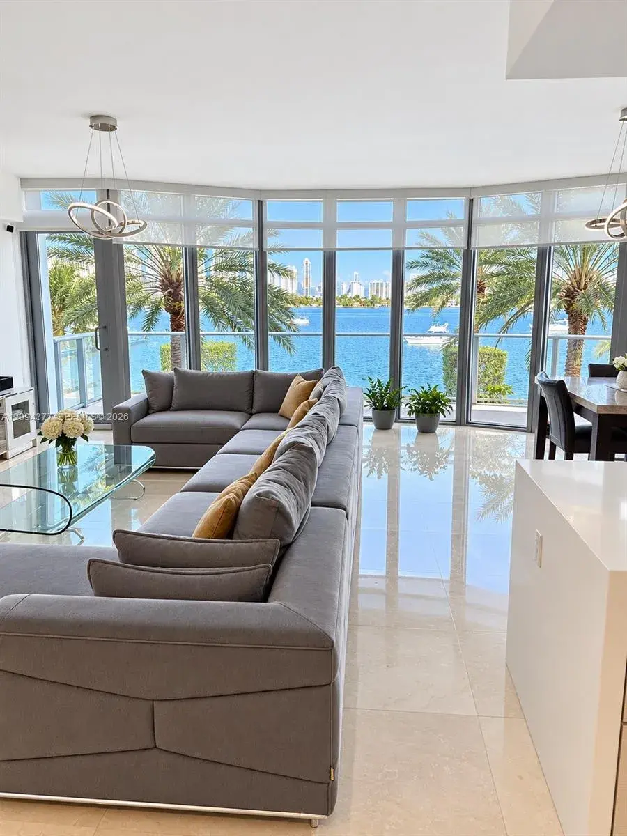 17301 Biscayne Blvd # 211, North Miami Beach FL 33160