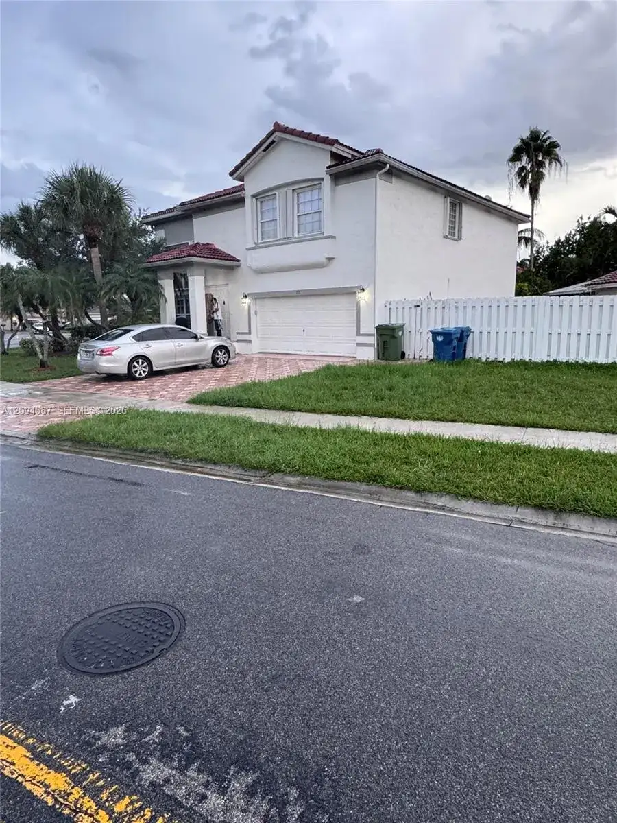 83 Gables Blvd, Weston FL 33326 photo 3