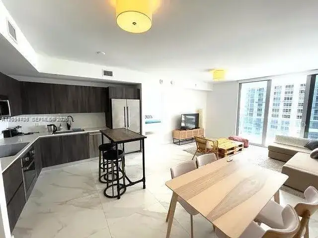 488 NE 18th St # 4602, Miami FL 33132 photo 2