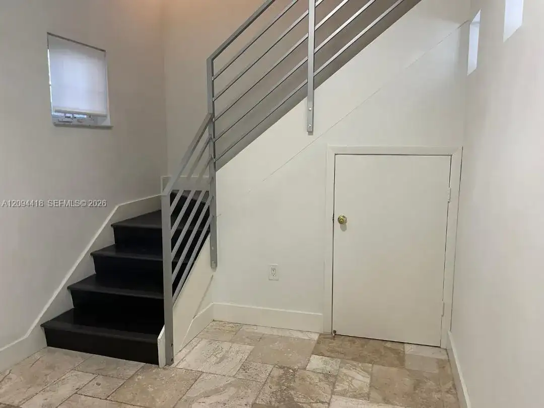 261 Navarre Ave # 4, Coral Gables FL 33134 photo 2