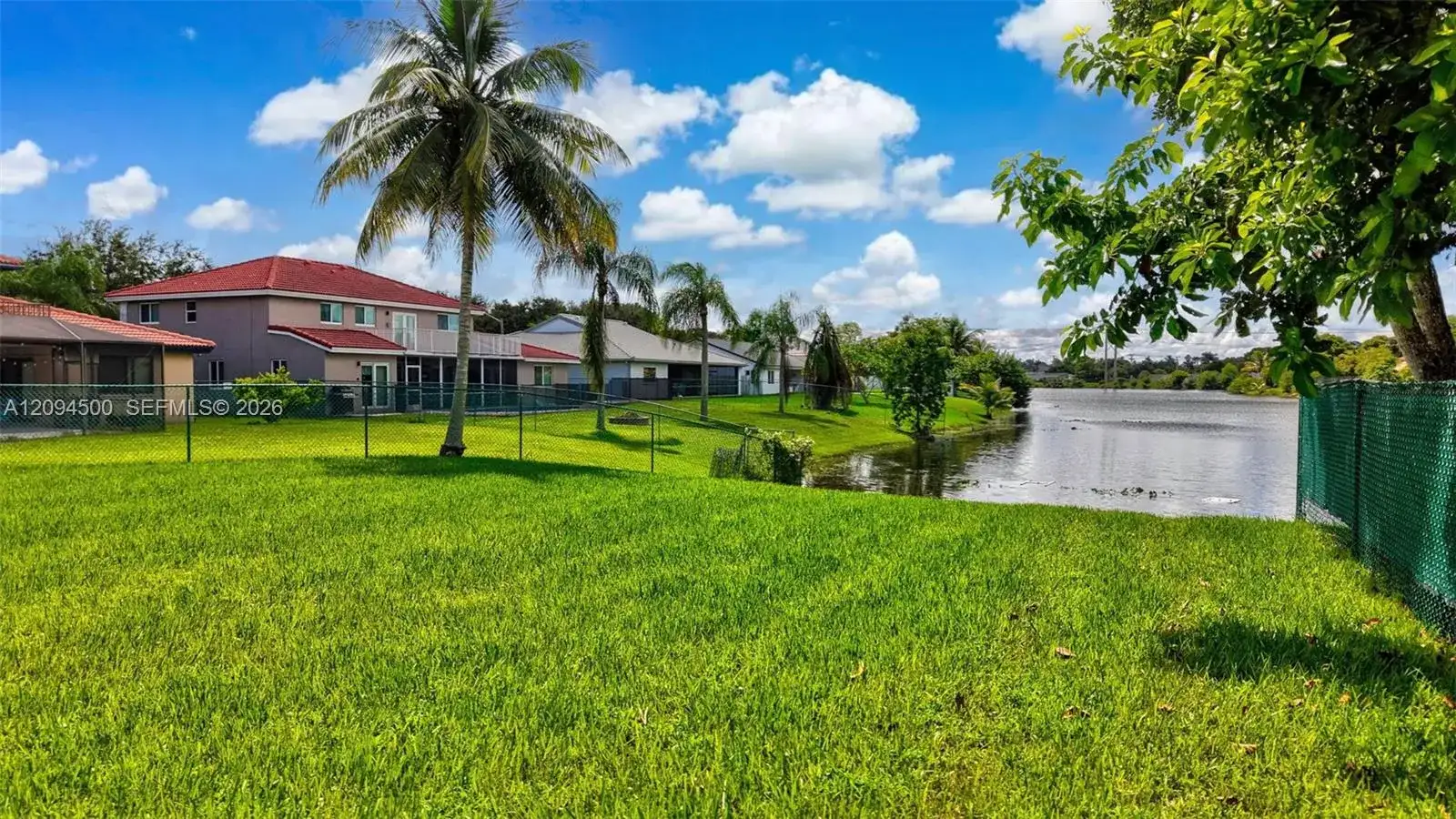 15600 Huntridge Rd, Davie FL 33331 photo 2