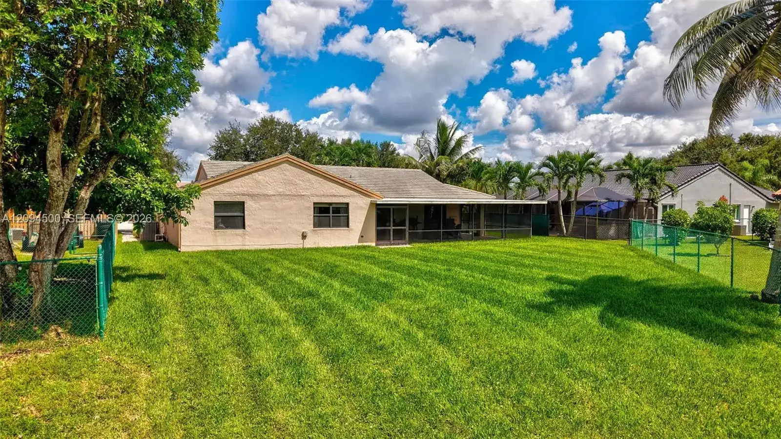 15600 Huntridge Rd, Davie FL 33331 photo 5