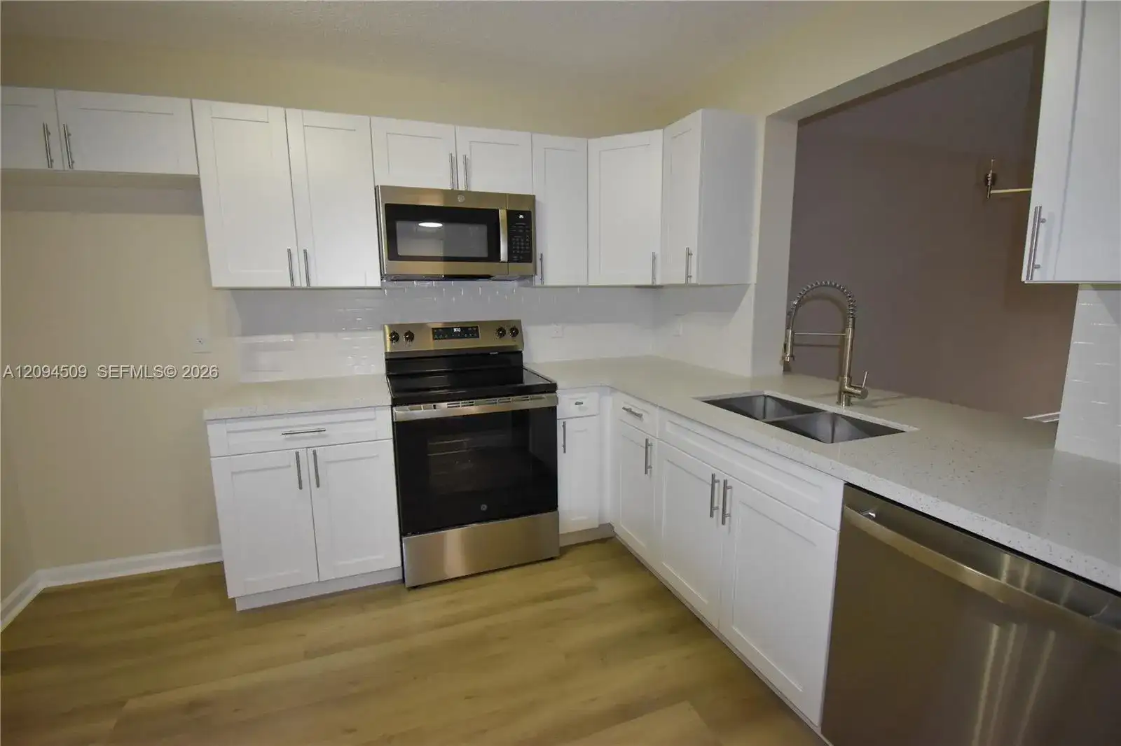 8592 W Sunrise Blvd # 303, Plantation FL 33322 photo 2
