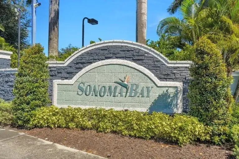 3716 Oleander Ter, Riviera Beach FL 33404