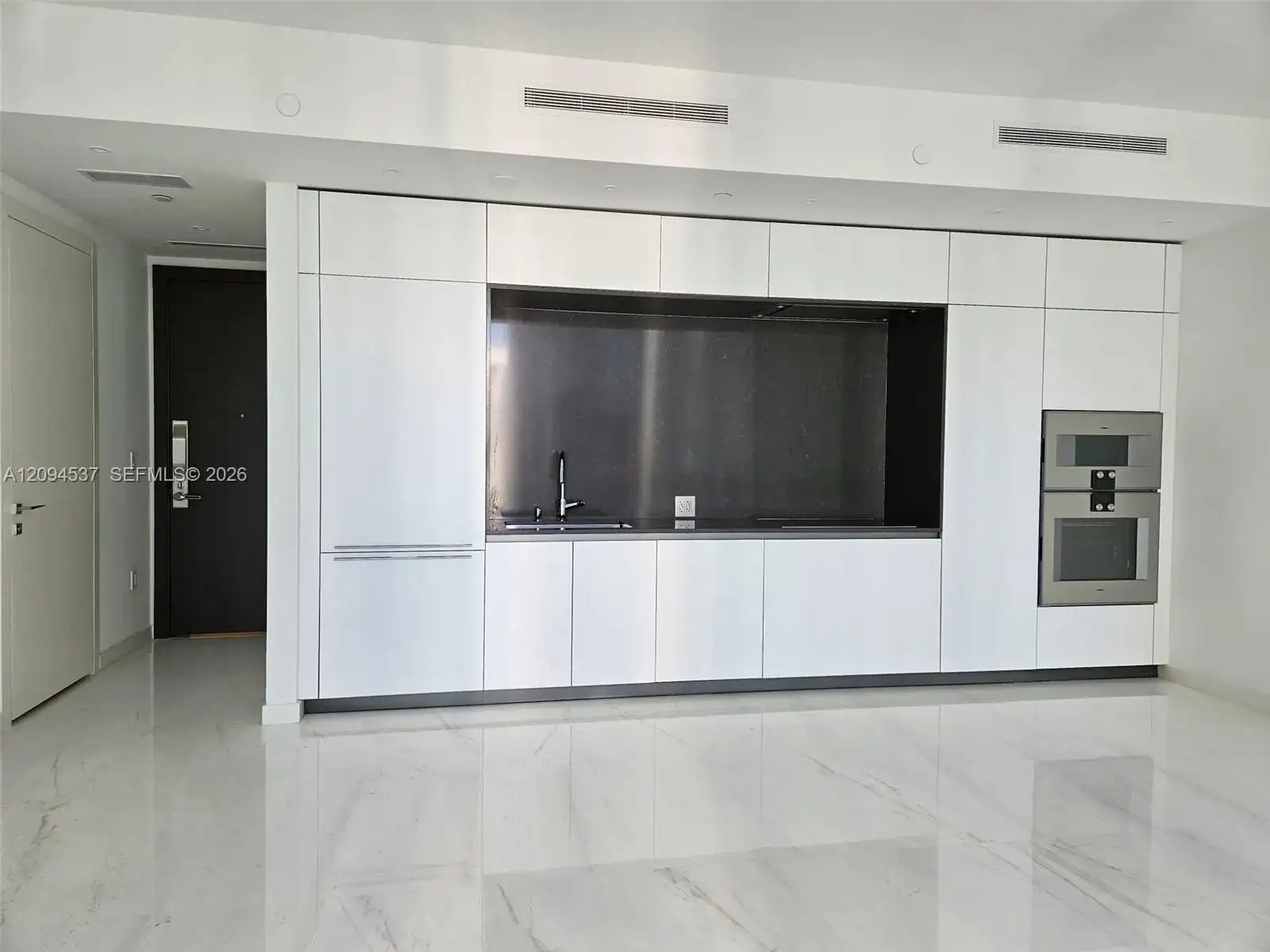 300 Biscayne Boulevard Way # 2208W, Miami FL 33131 photo 5