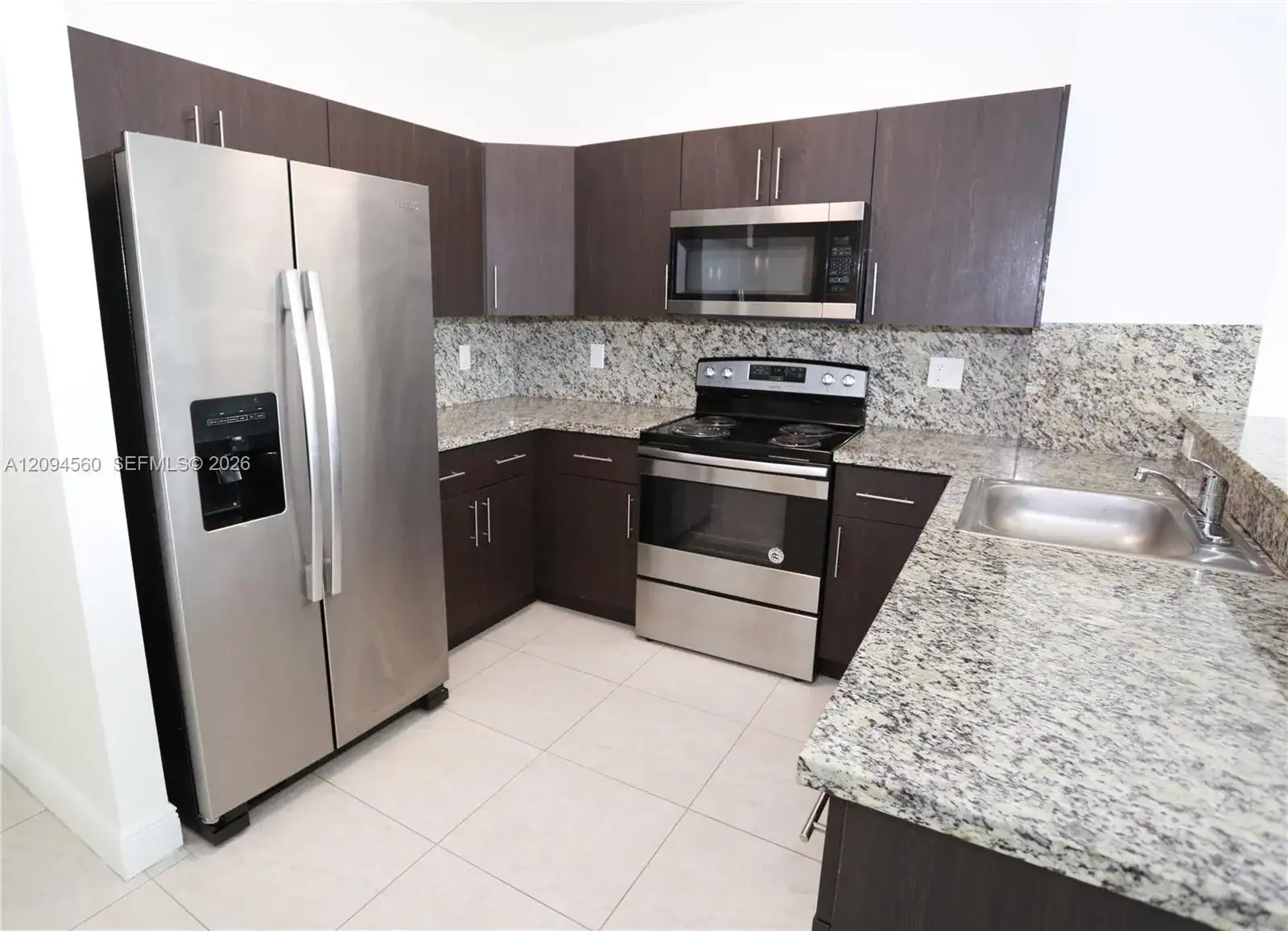 6171 NW 182nd Ln # 305, Hialeah FL 33015 photo 4