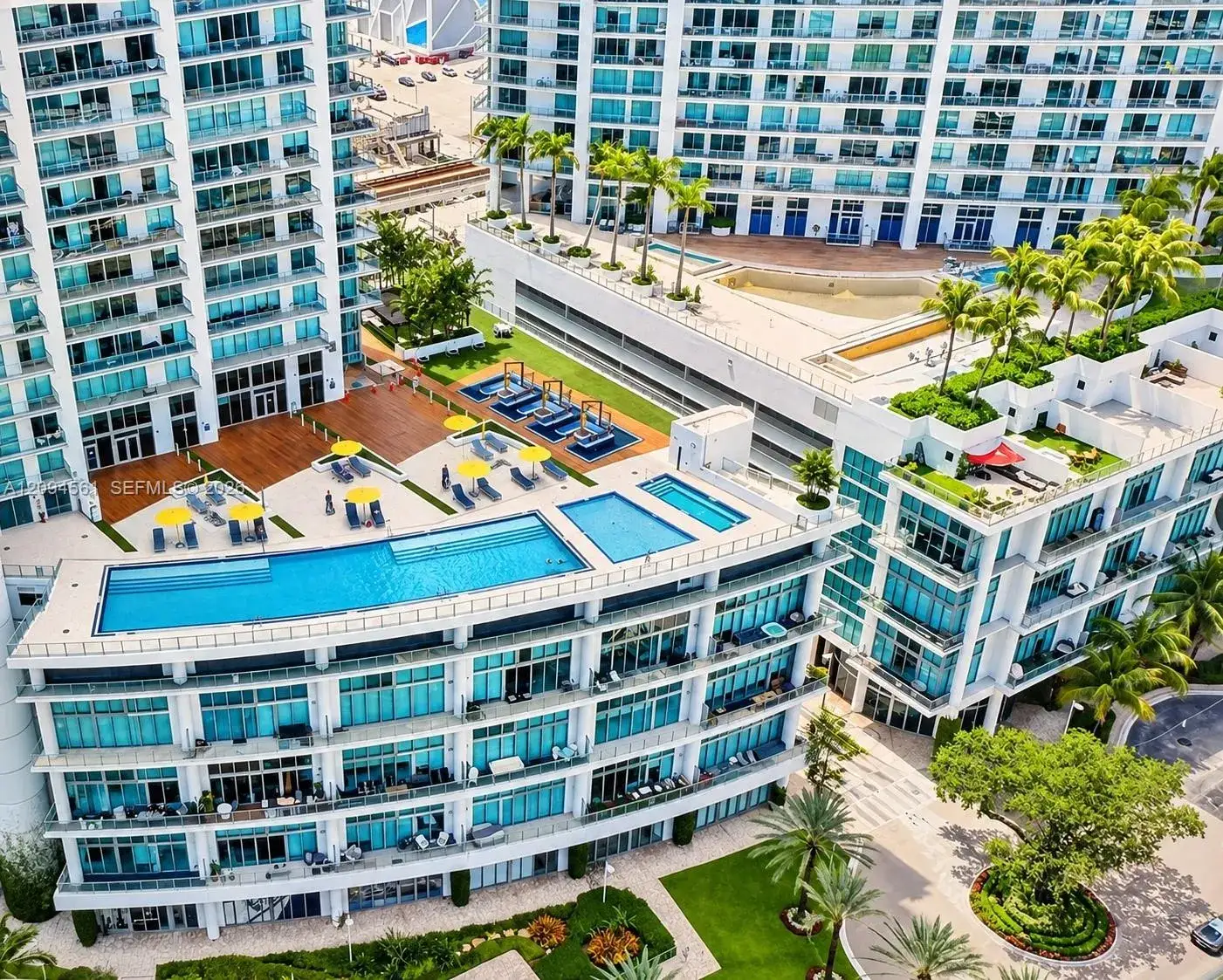 92 SW 3rd St # 1603, Miami FL 33130