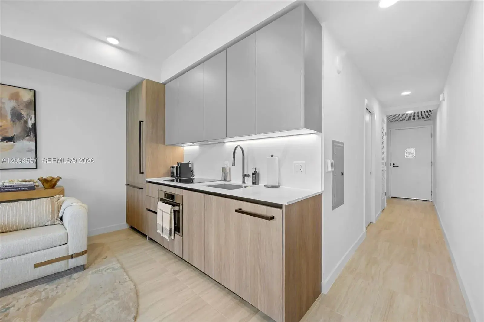 580 72nd St # 611, Miami Beach FL 33141