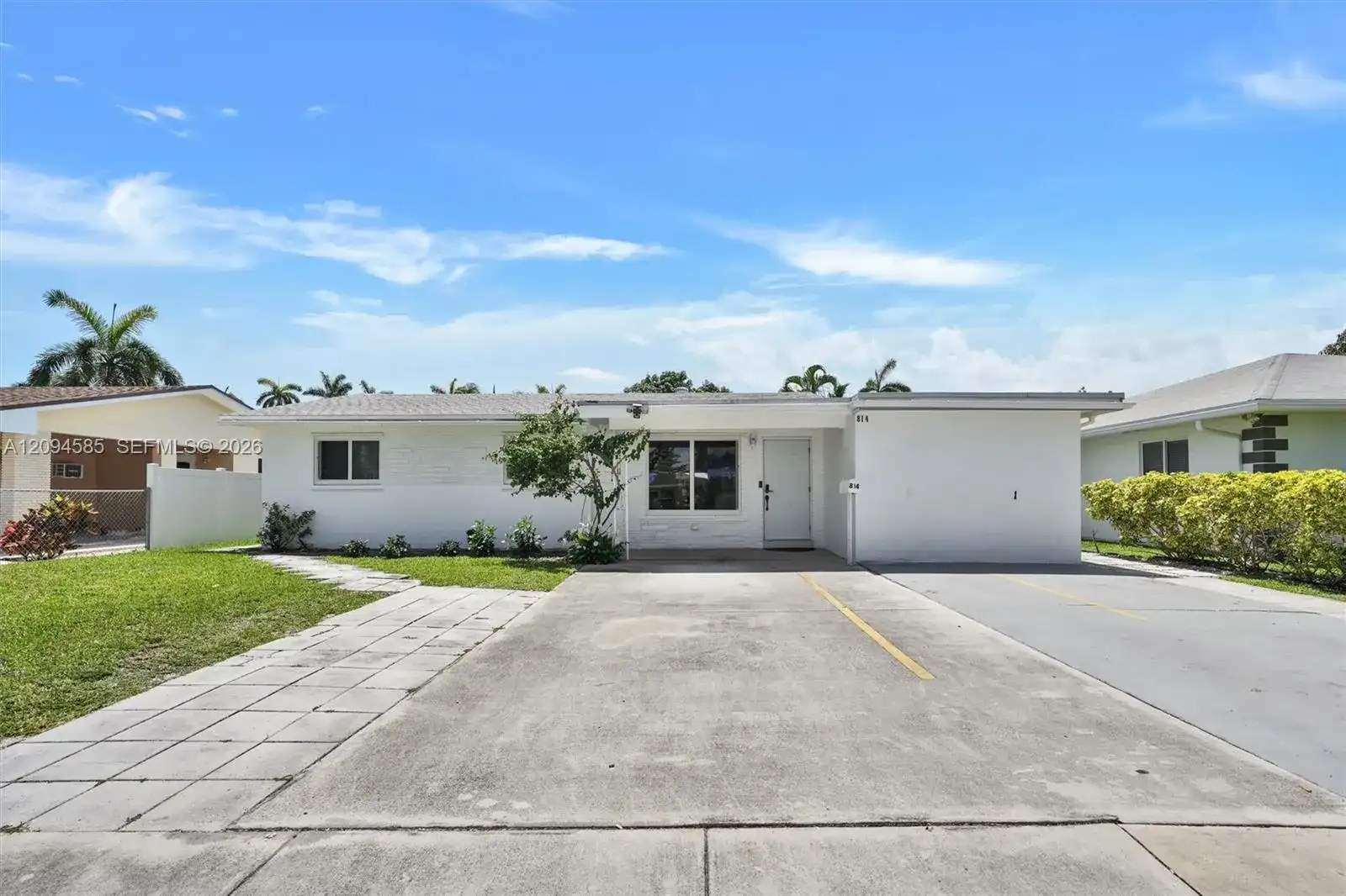 814 NE 4th St # 814, Hallandale Beach FL 33009