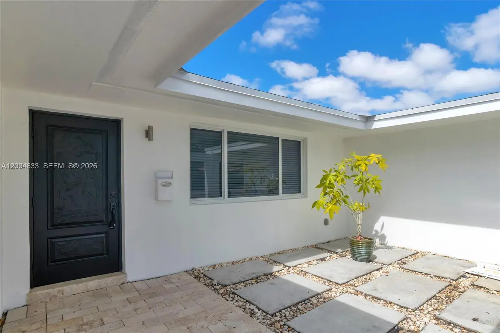 20330 Highland Lakes Blvd, Miami FL 33179