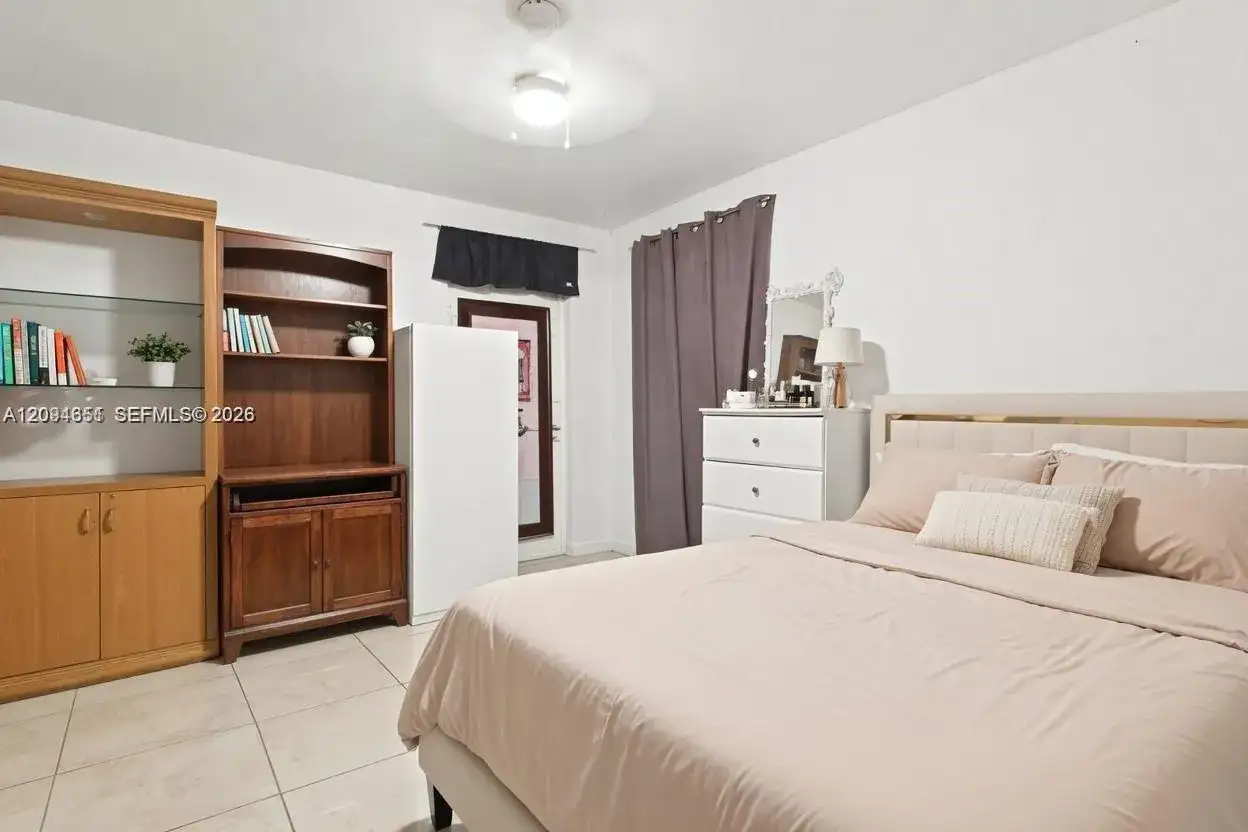 2118 Coolidge St, Hollywood FL 33020 photo 5