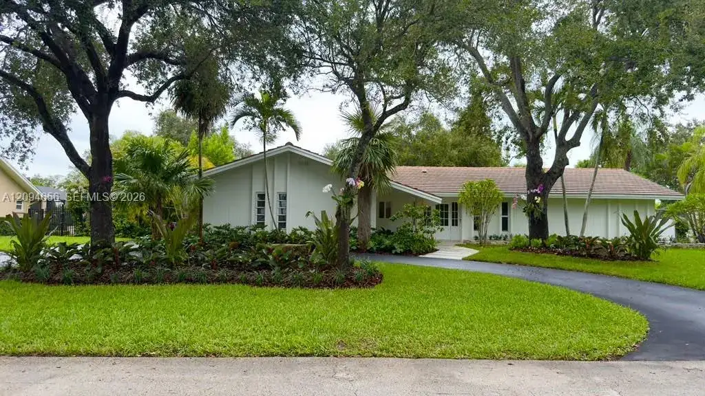 7521 SW 175th St, Palmetto Bay FL 33157