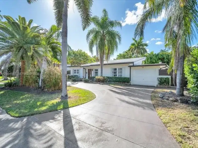 1232 NE 88th St, Miami FL 33138