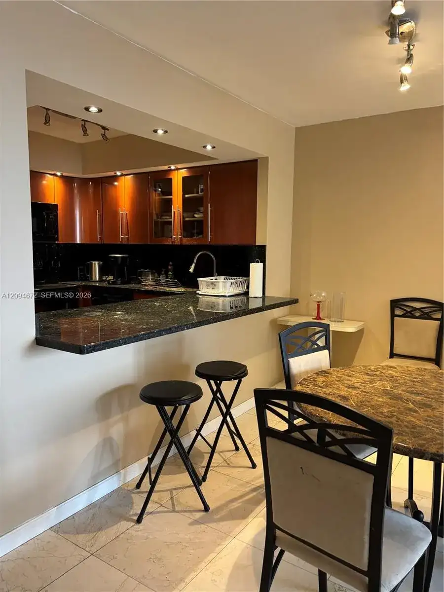 1817 S Ocean Dr # 426, Hallandale Beach FL 33009 photo 4