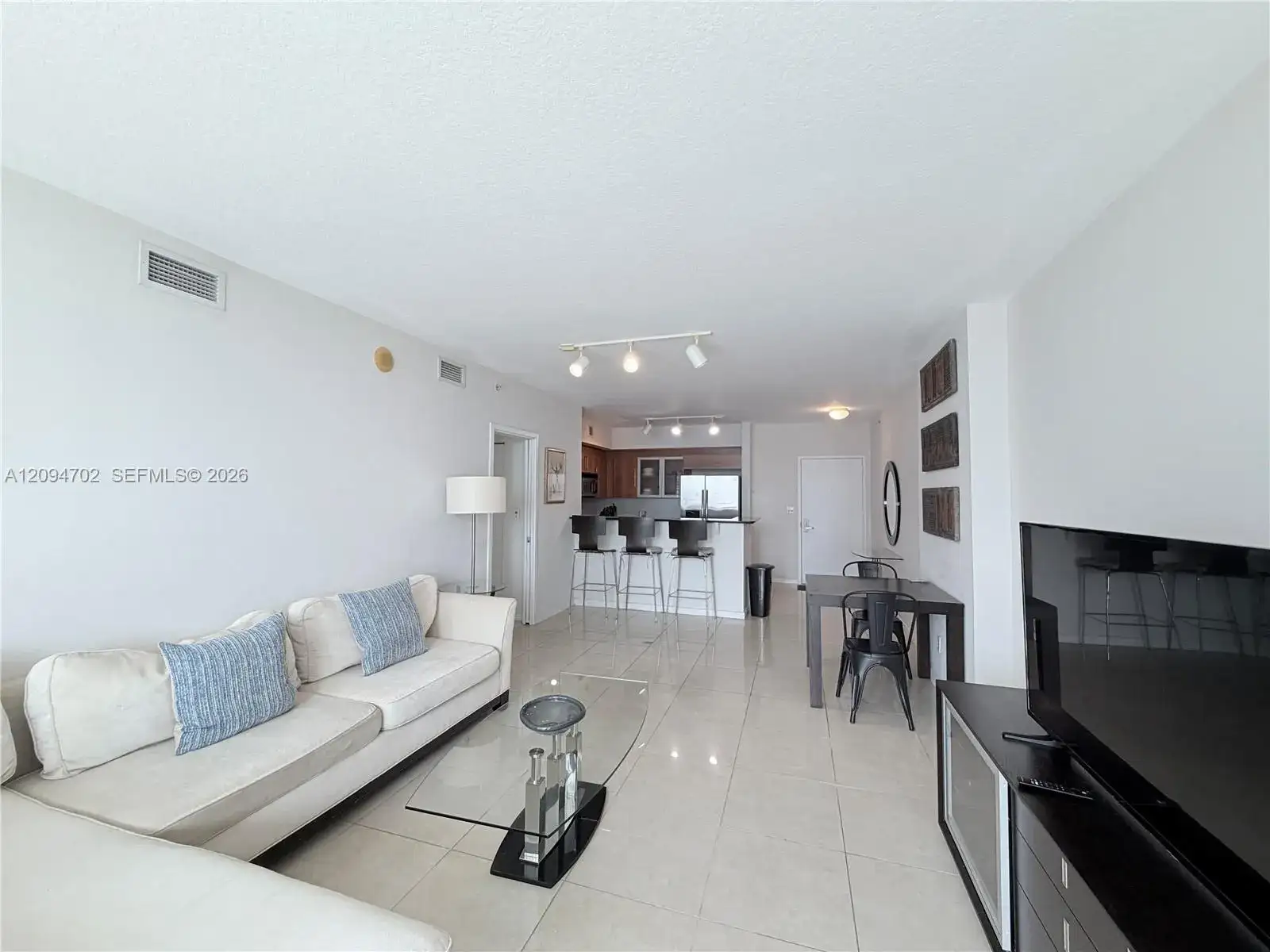 325 S Biscayne Blvd # 3015, Miami FL 33131 photo 5