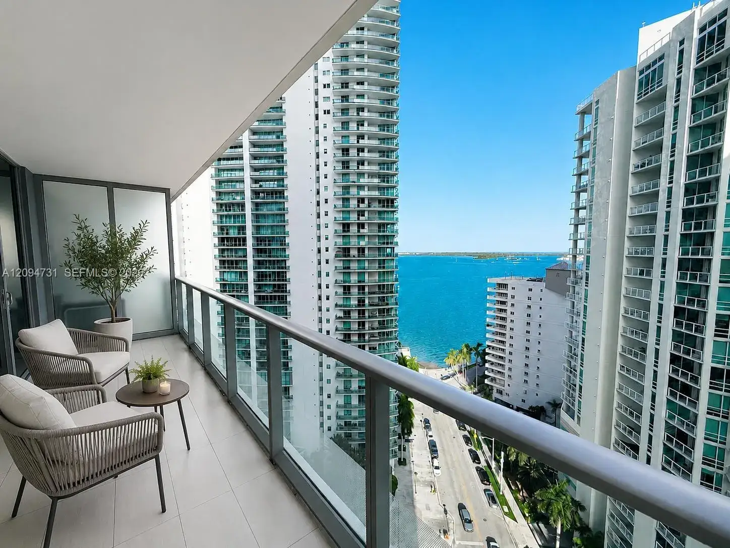 1300 Brickell Bay Dr # 1904, Miami FL 33131