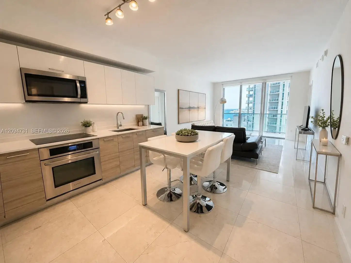 1300 Brickell Bay Dr # 1904, Miami FL 33131 photo 4