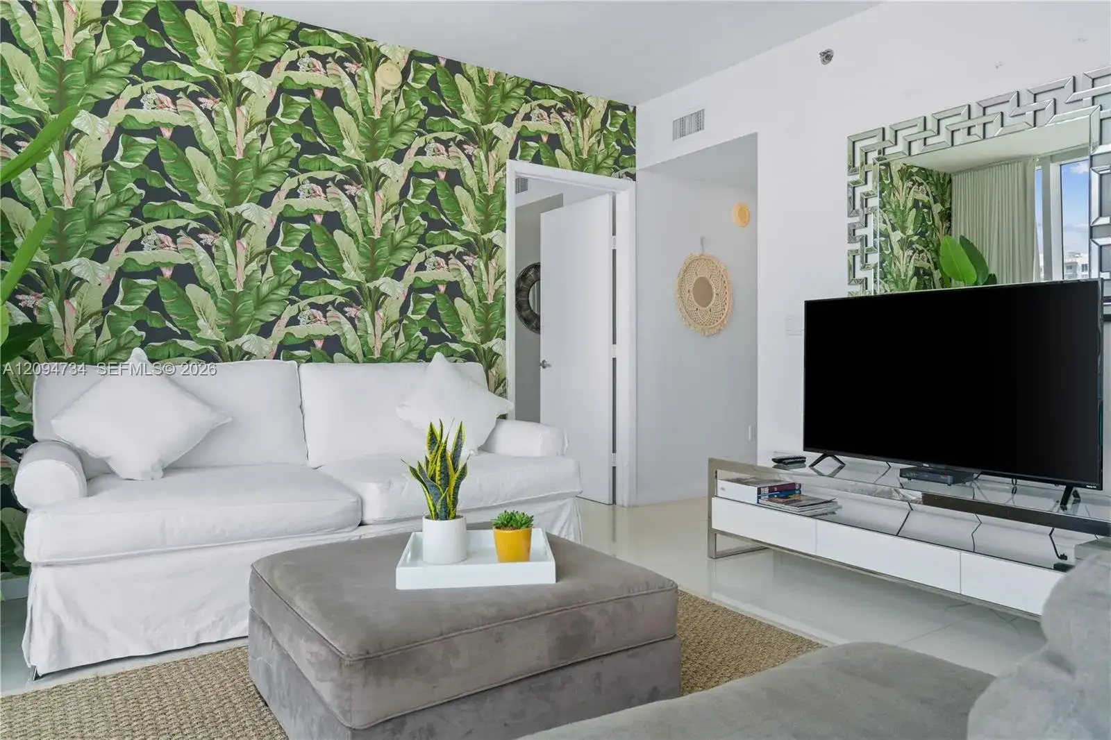 485 Brickell Ave # 3904, Miami FL 33131 photo 2