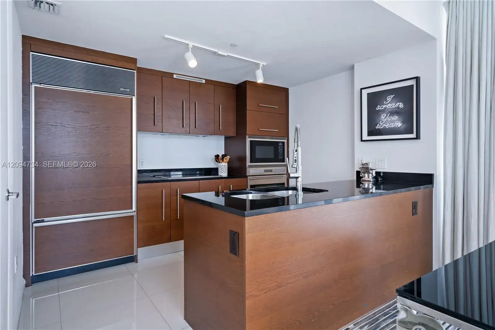 485 Brickell Ave # 3904, Miami FL 33131 photo 5