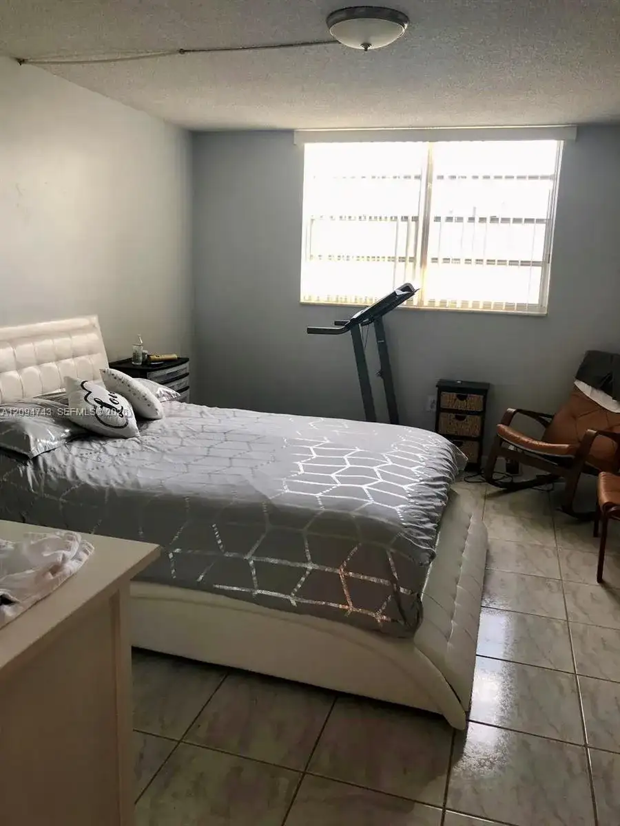 1470 NE 125th Ter # 602, North Miami FL 33161 photo 5