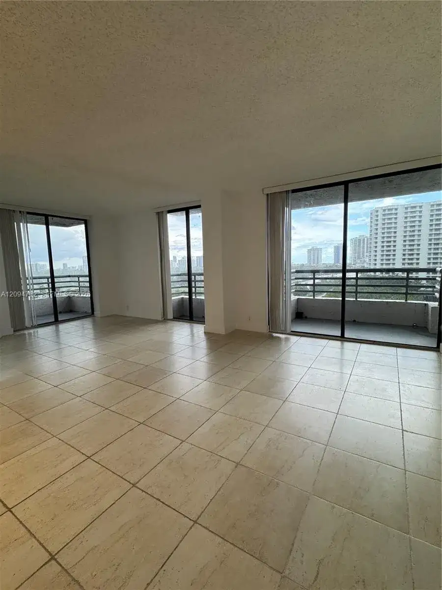 3300 NE 191st St # 907, Aventura FL 33180 photo 3