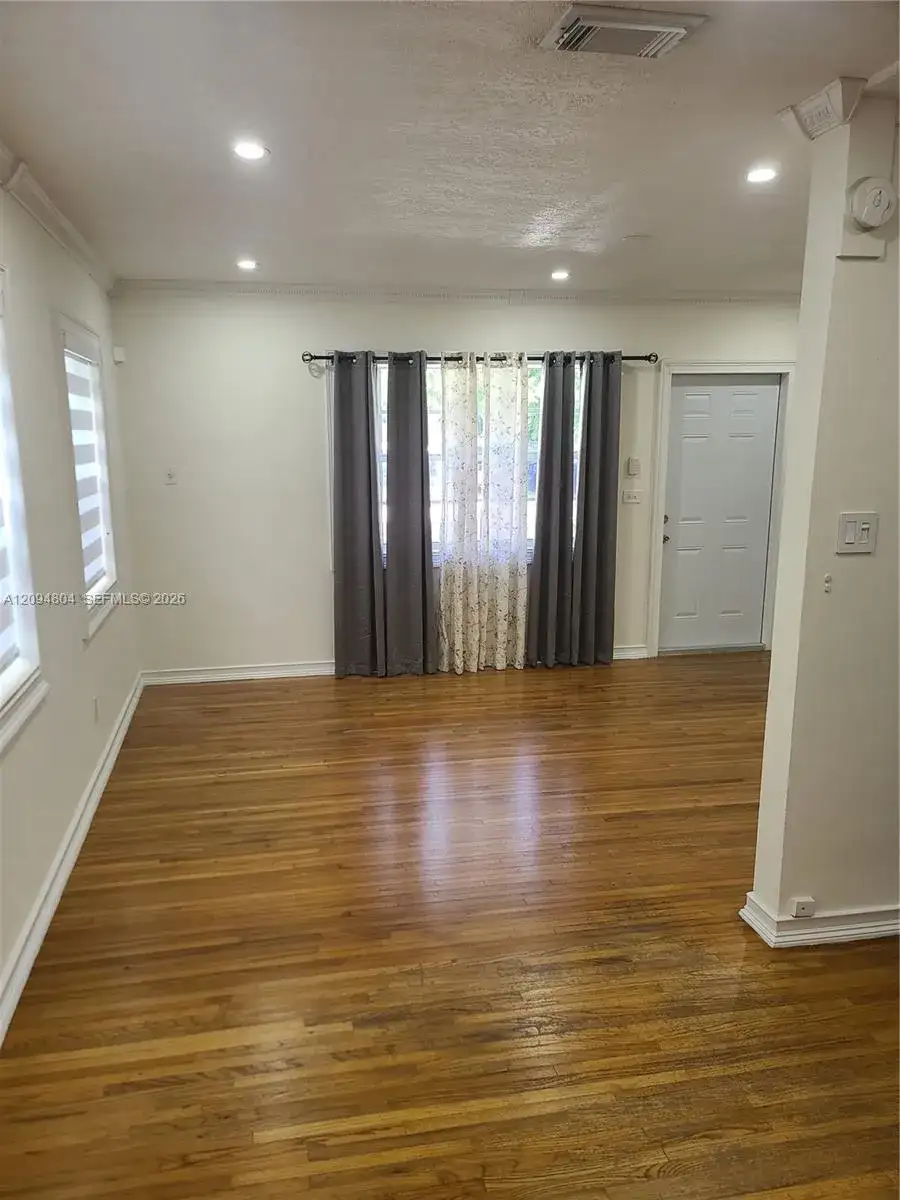 2862 SW 38th Ct # 1, Miami FL 33134 photo 3