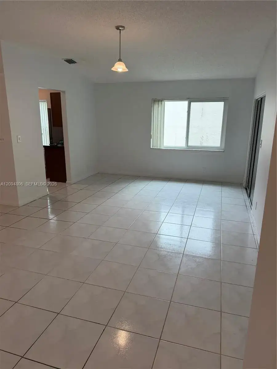 33 Bentwater Cir, Boynton Beach FL 33426 photo 5