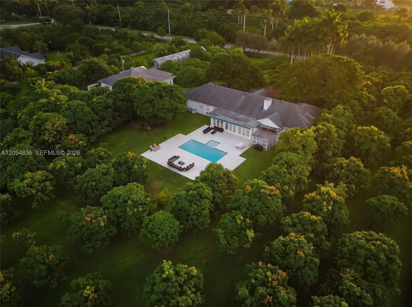 27950 SW 182nd Ave, Homestead FL 33031 photo 4