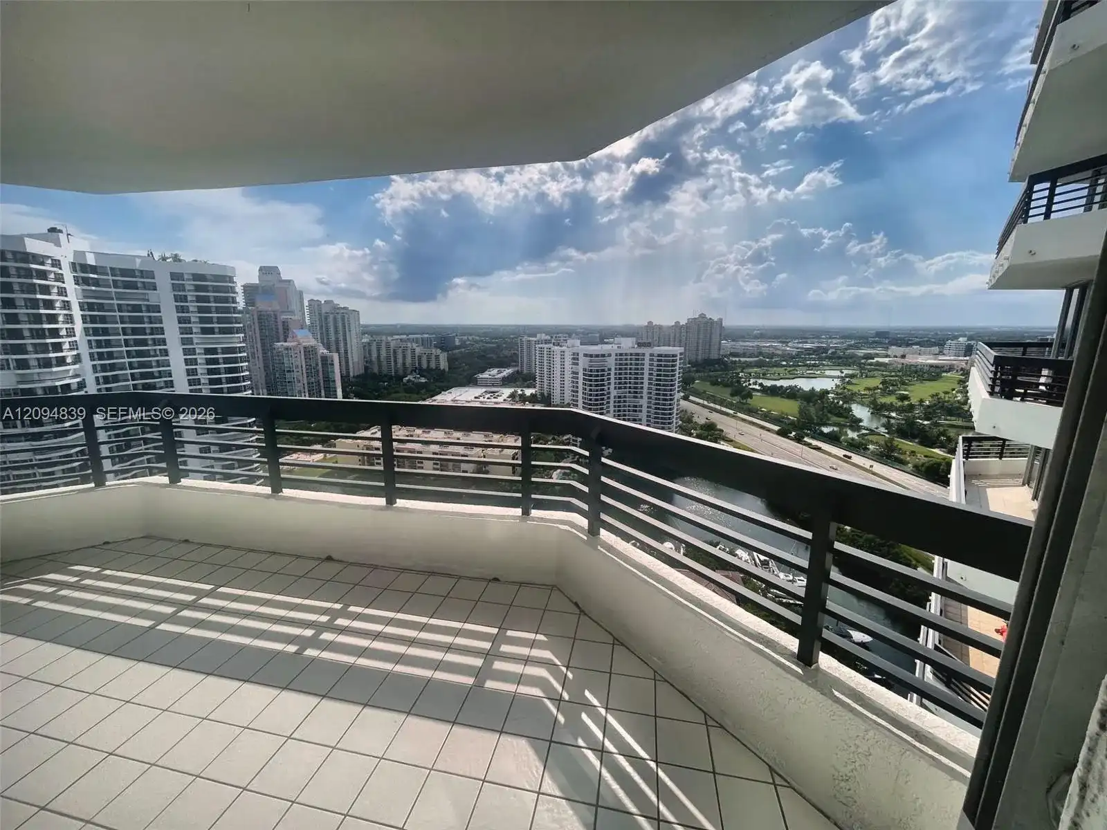 3500 Mystic Pointe Dr # 3002, Aventura FL 33180
