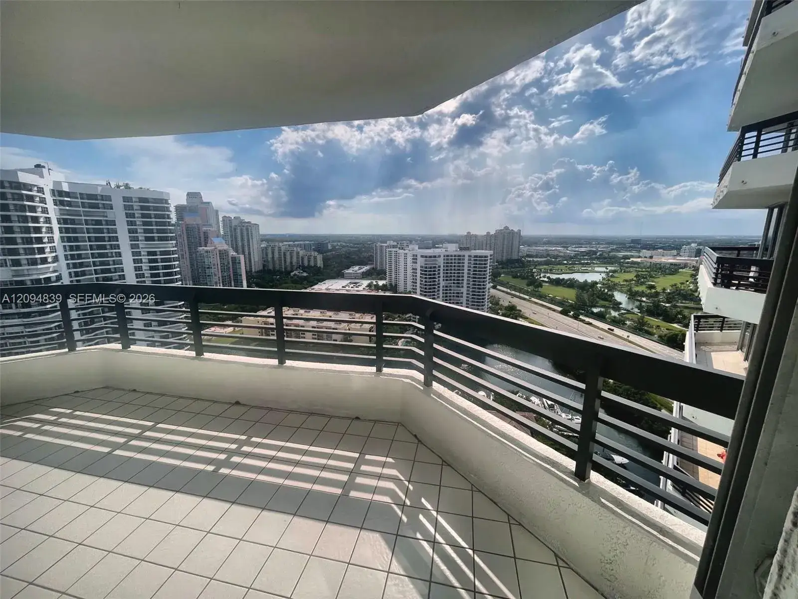 3500 Mystic Pointe Dr # 3002, Aventura FL 33180