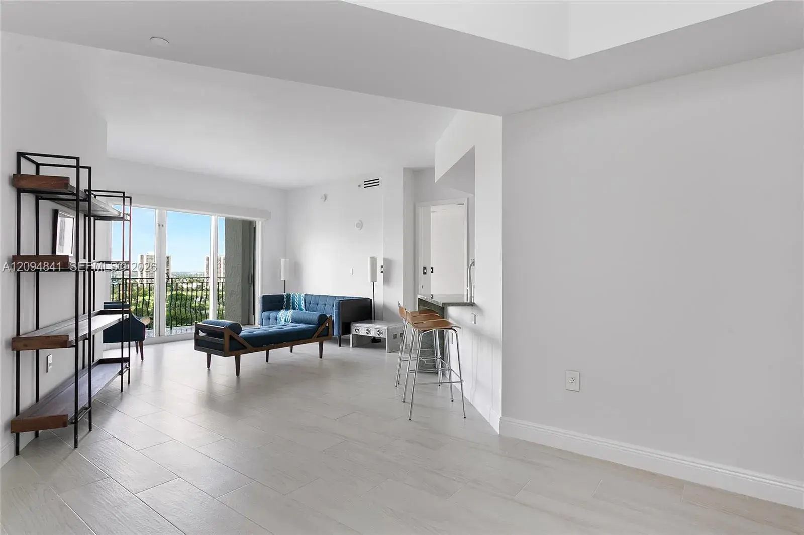 19900 E Country Club Dr, Aventura FL 33180