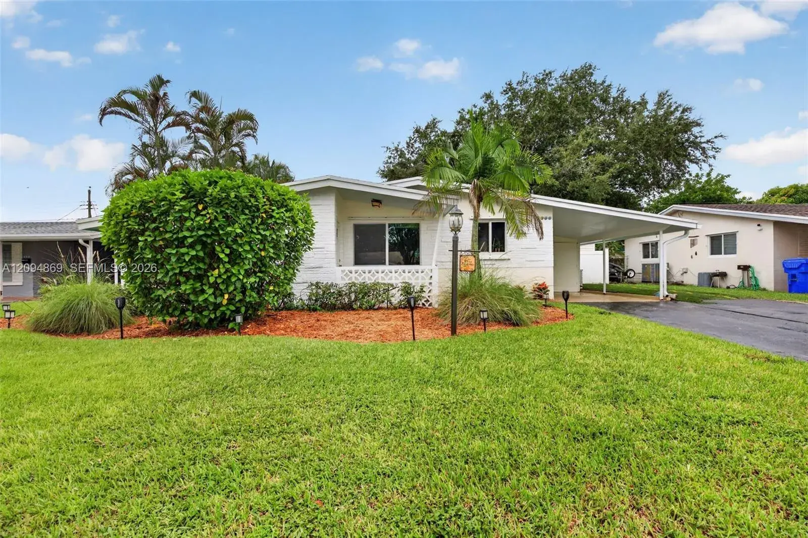 6520 Coolidge St, Hollywood FL 33024