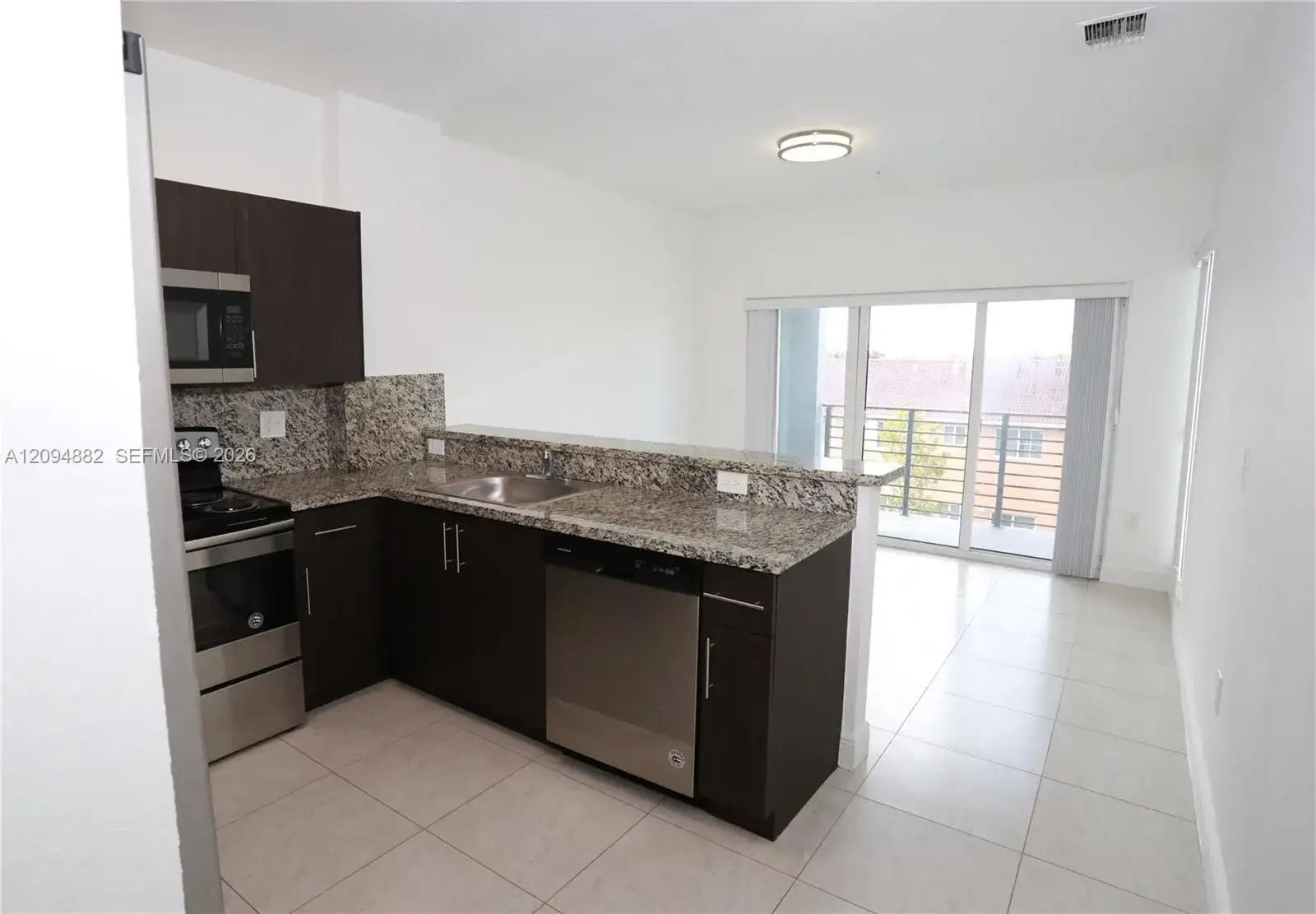 6171 NW 182nd Ln # 205, Hialeah FL 33015 photo 4
