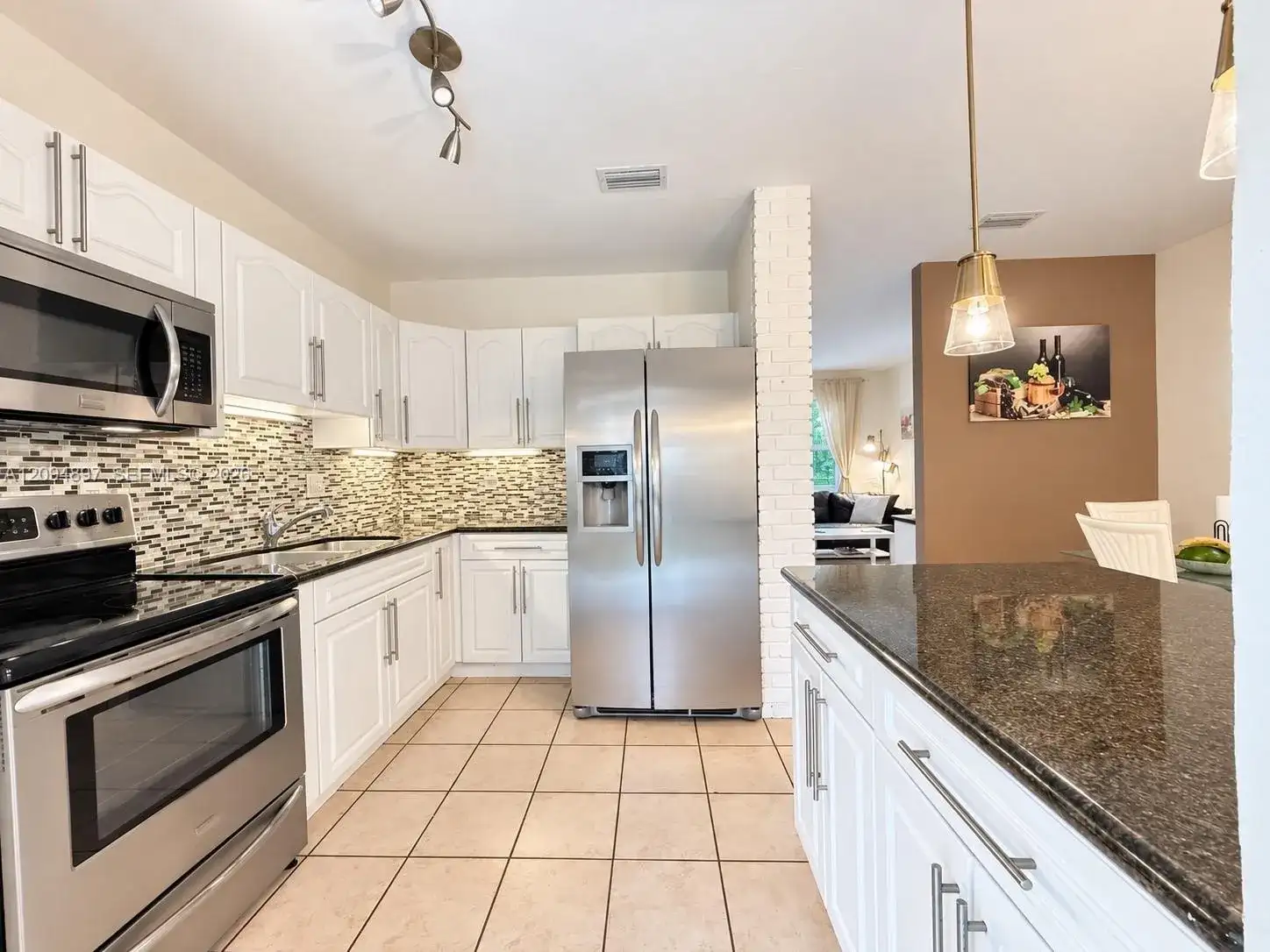 797 NW 9th St, Homestead FL 33030 photo 5