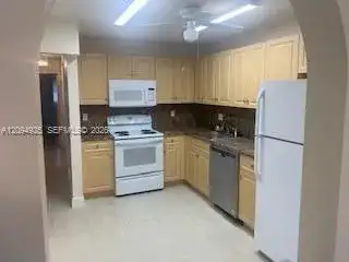 1073 NW 83rd Ave # B45, Plantation FL 33322 photo 5