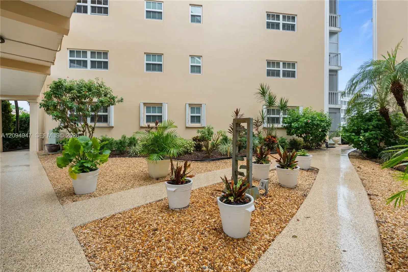 145 Atlantis Blvd # 101, Atlantis FL 33462 photo 5