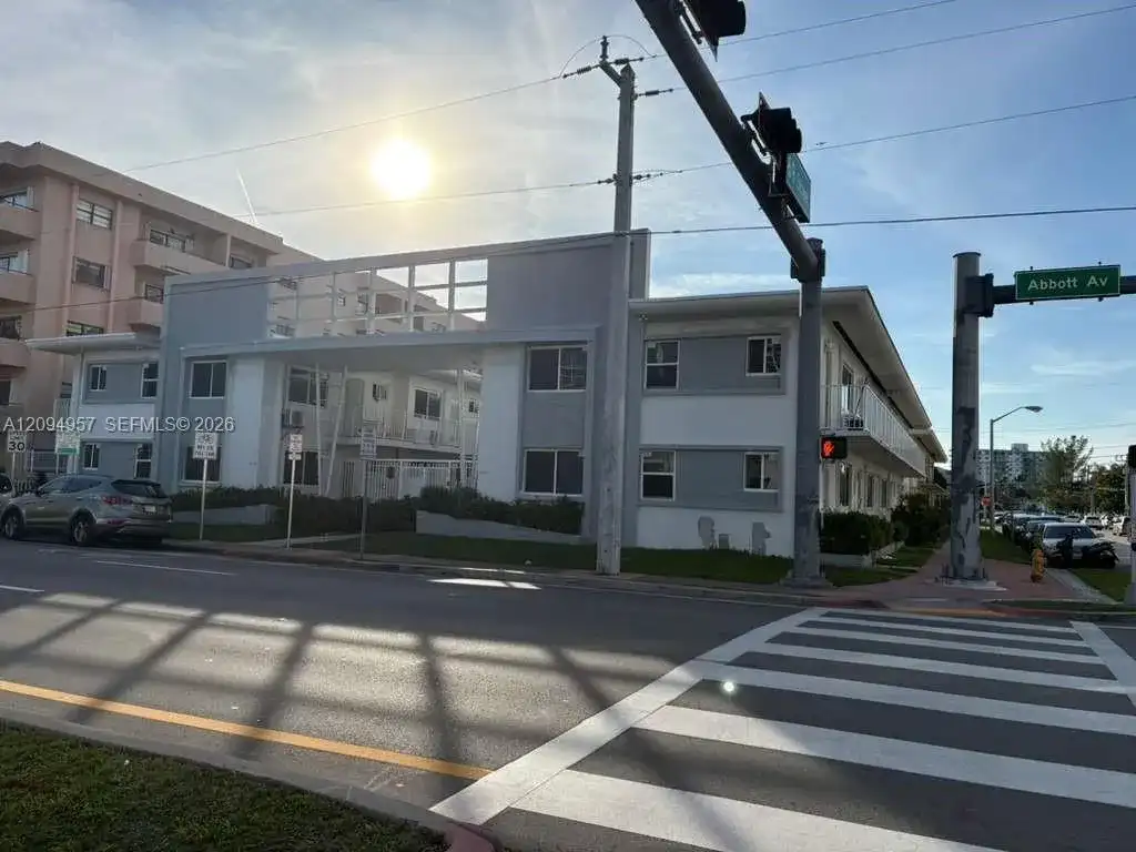 6896 Abbott Ave # 3B, Miami Beach FL 33141