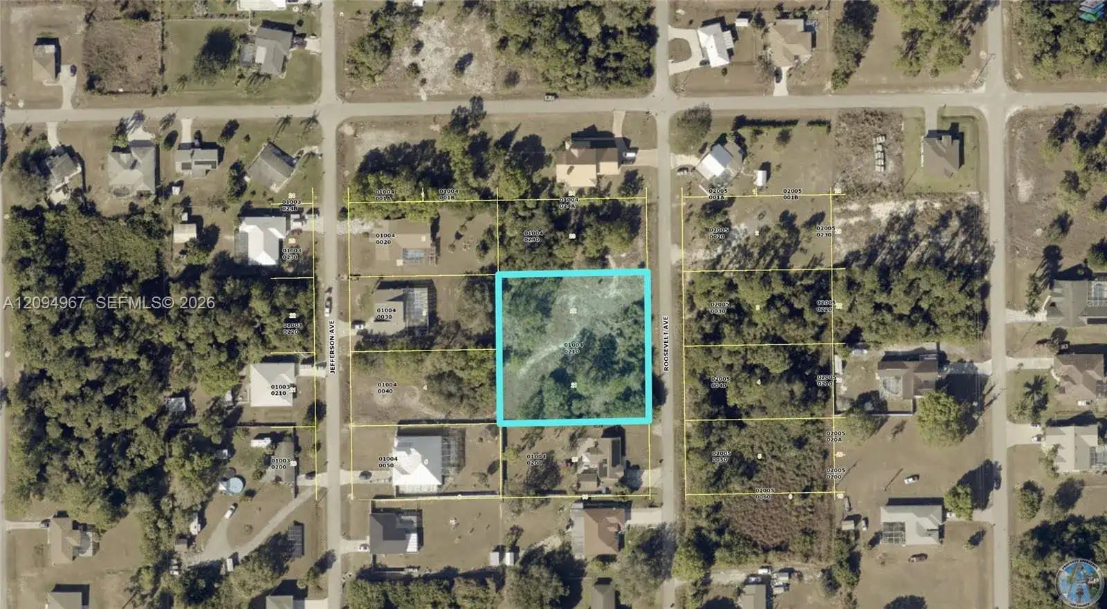 17 Roosevelt Ave, Lehigh Acres FL 33936 photo 3