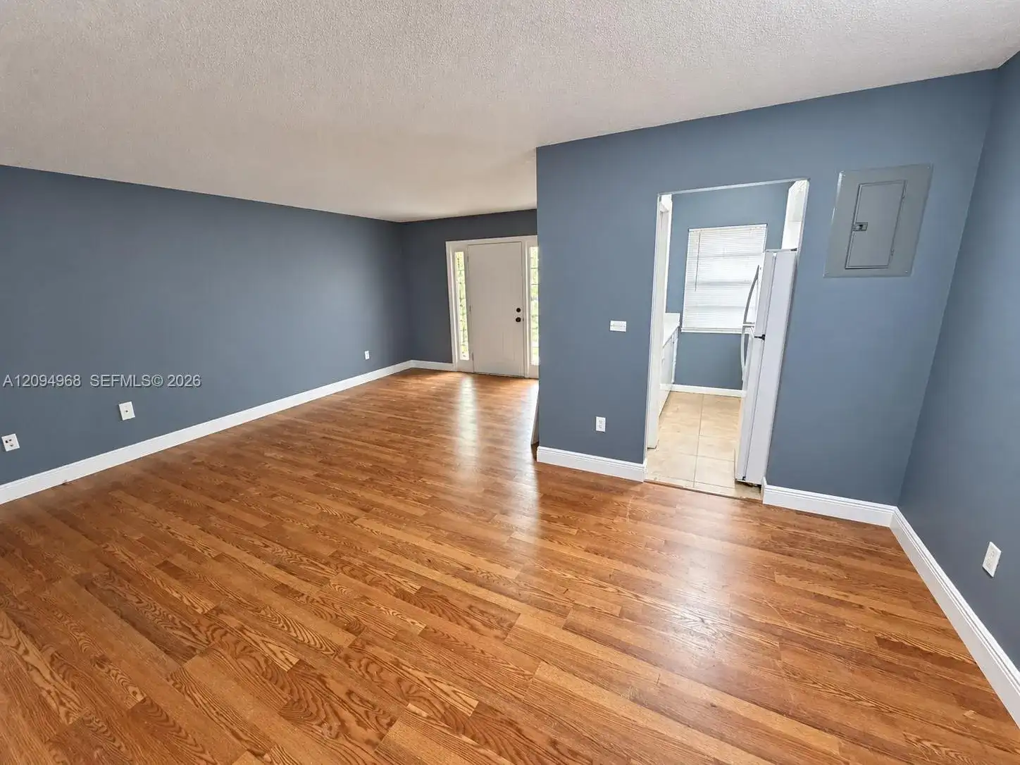 2335 NE 172nd St # 2, North Miami Beach FL 33160 photo 3