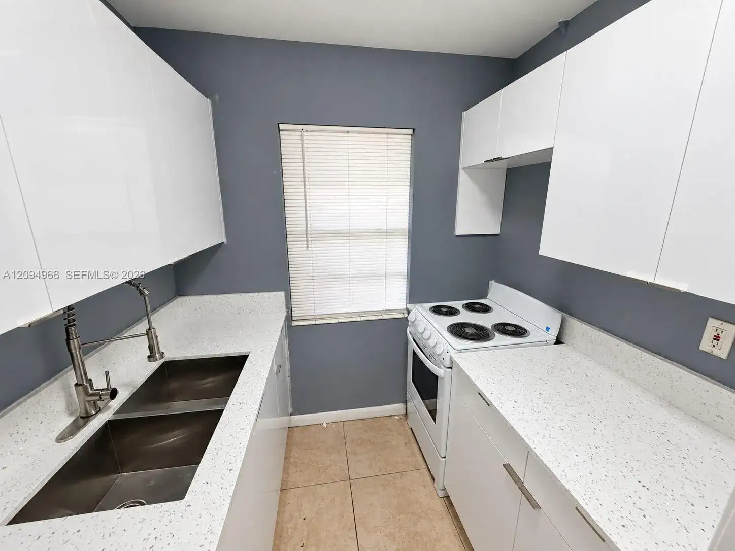 2335 NE 172nd St # 2, North Miami Beach FL 33160 photo 4